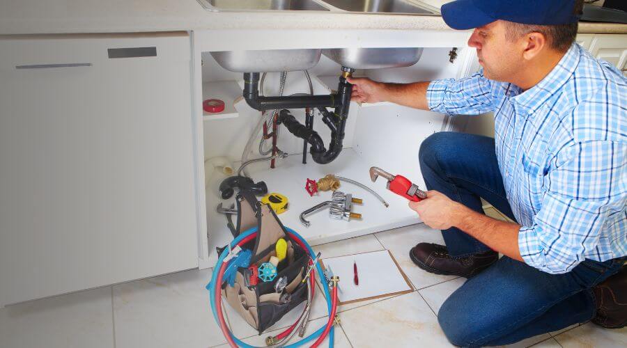 Expert burst pipe repair services in Linn Grove, IA